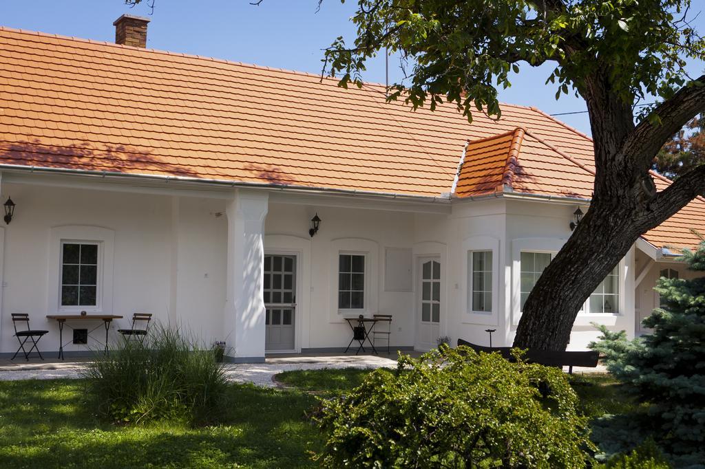 Oereg Malom Apartmanhaz Pensjonat *